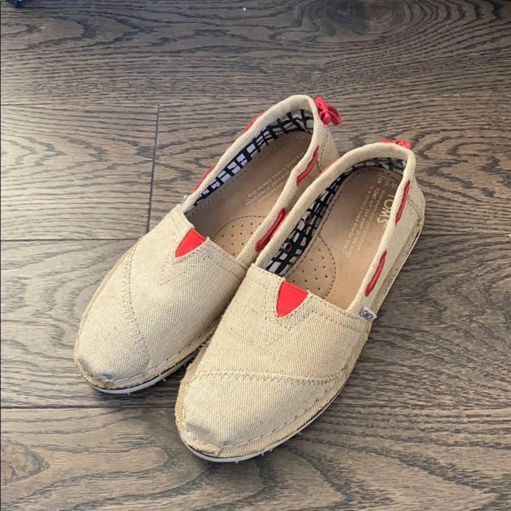 Women’s TOMS